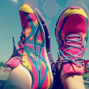 Asics Gel Extreme 33 Women's Running Shoes Size 6